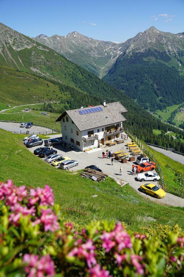 Enzianhuette Berggasthaus Сан-Леонардо-ин-Пассирия Экстерьер фото